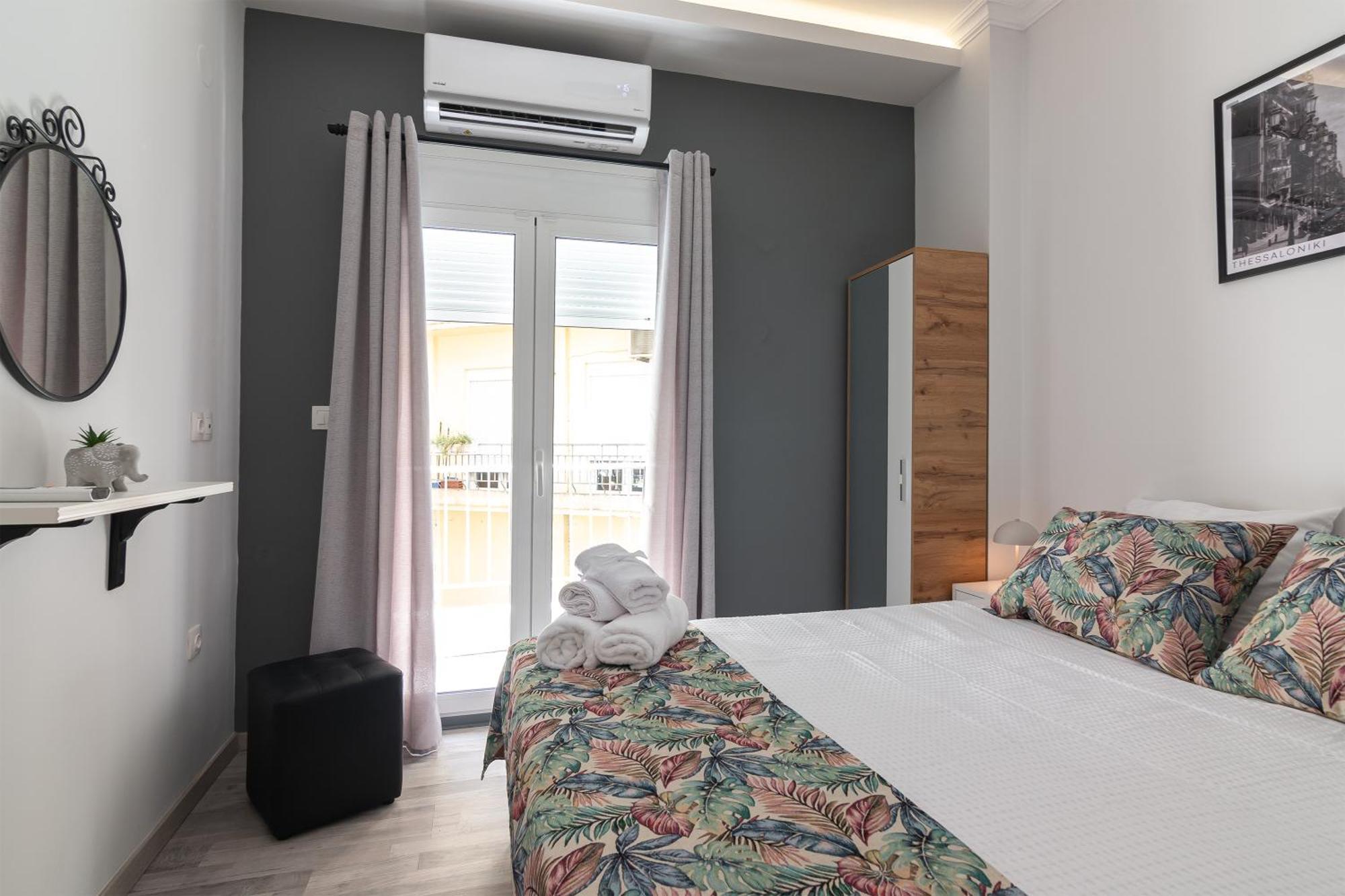 Aristotelous Central Lodge Thessaloniki Exterior photo